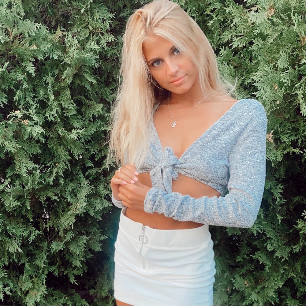 Garage Gray Tie Long sleeve Crop top
